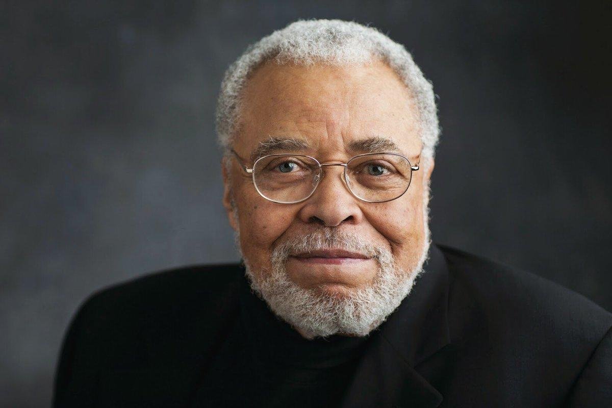 James Earl Jones retornar&aacute; aos cinemas como Mufasa no remake de "O Rei Le&atilde;o"