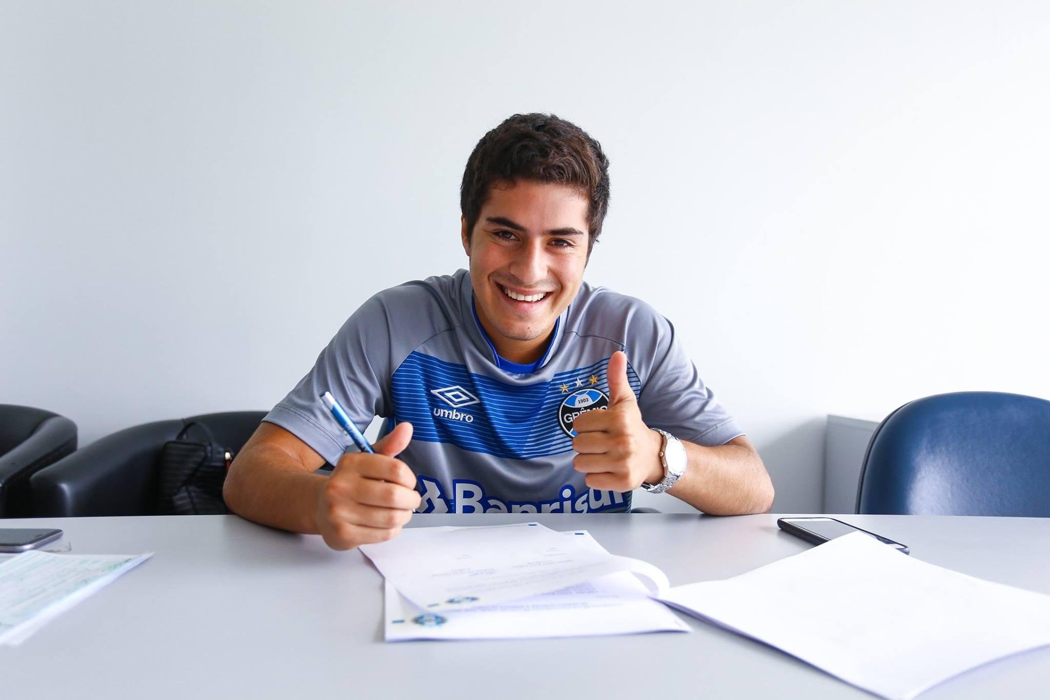 Mart&iacute;n Chaves chega para atuar no grupo de transi&ccedil;&atilde;o do Gr&ecirc;mio