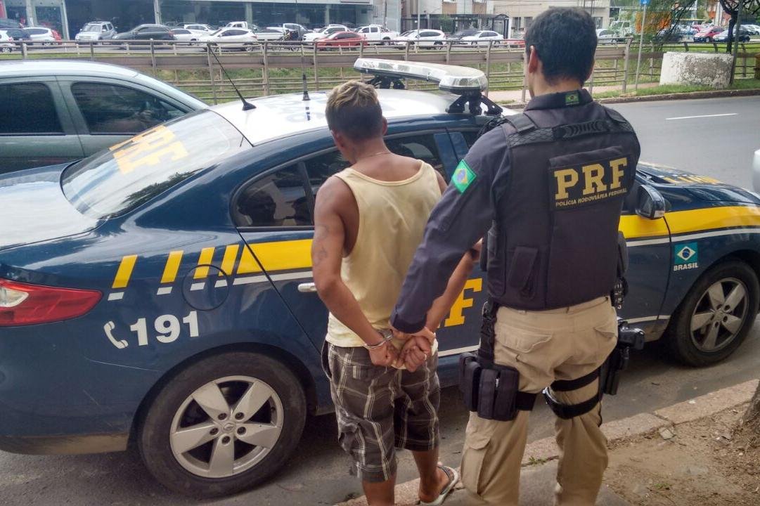 Homem tentou fugir de abordagem de viatura e acabou capturado