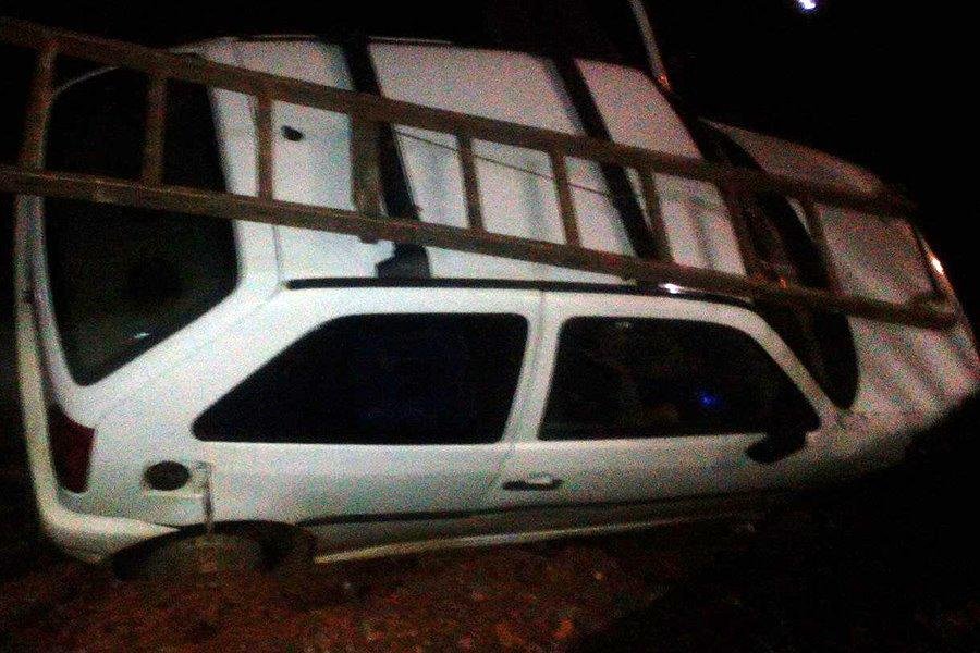 Buraco ficou aberto ap&oacute;s obras da Corsan e cedeu durante temporal