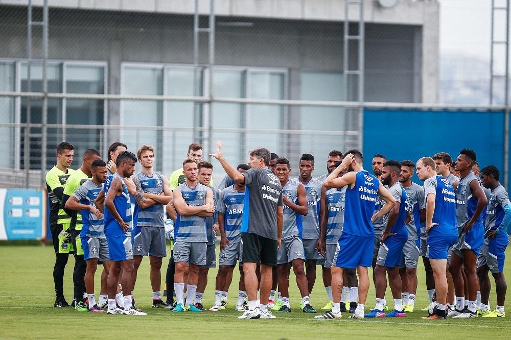 Escala&ccedil;&atilde;o do Gr&ecirc;mio contra Cruzeiro ainda &eacute; uma inc&oacute;gnita