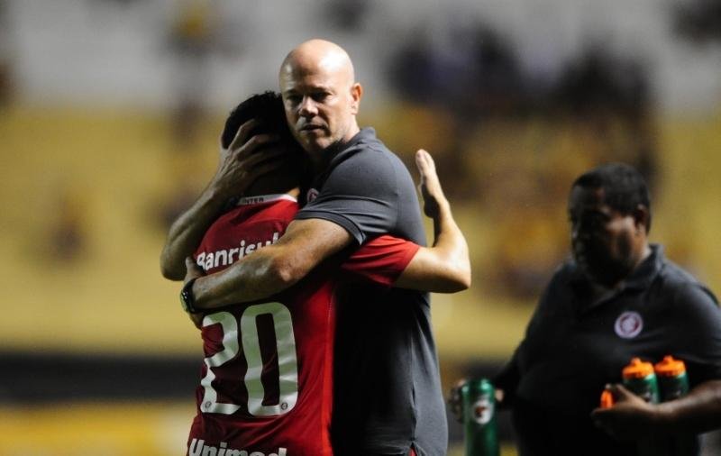 T&eacute;cnico do Inter destacou oportunidade de ver op&ccedil;&otilde;es para aproveitar no time titular