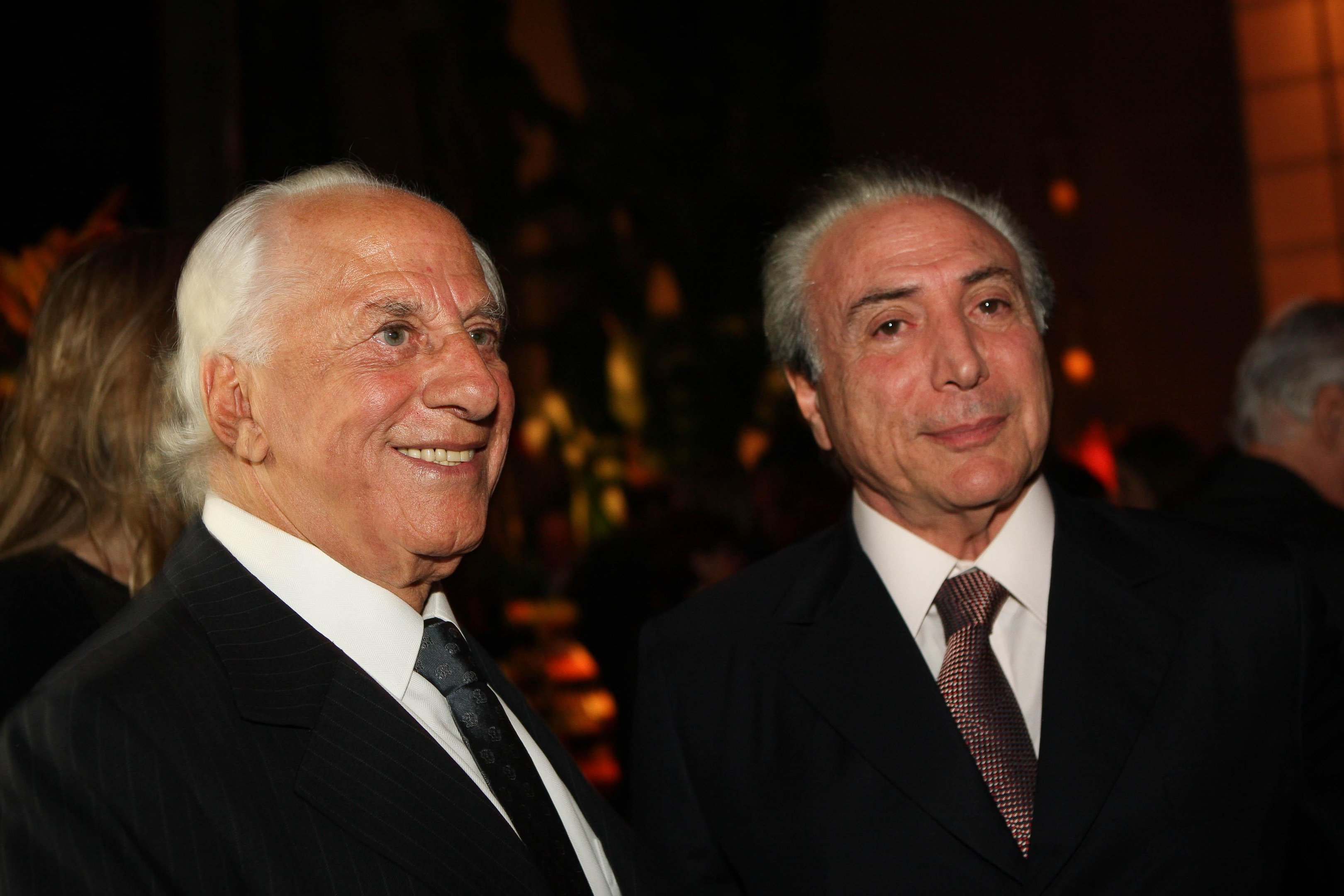 Yunes alegou que n&atilde;o viu o conte&uacute;do entregue por Padilha