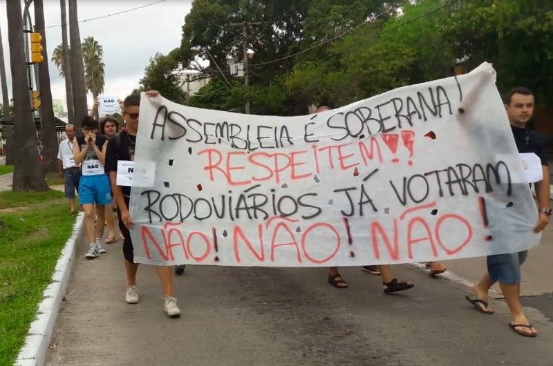 Protesto ocorreu na manh&atilde; desta sexta-feira