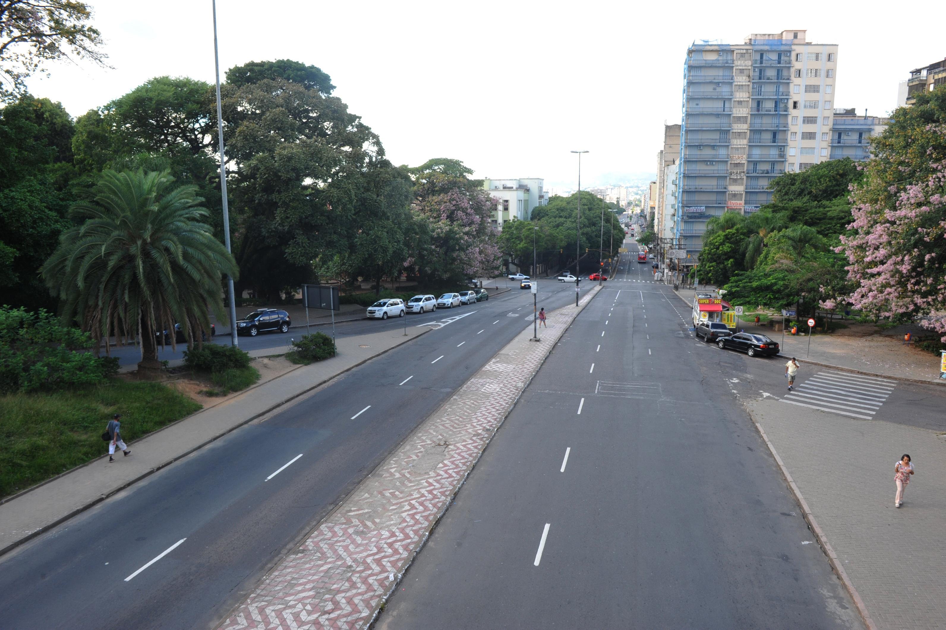 Porto Alegre amanhece vazia em s&aacute;bado de Carnaval