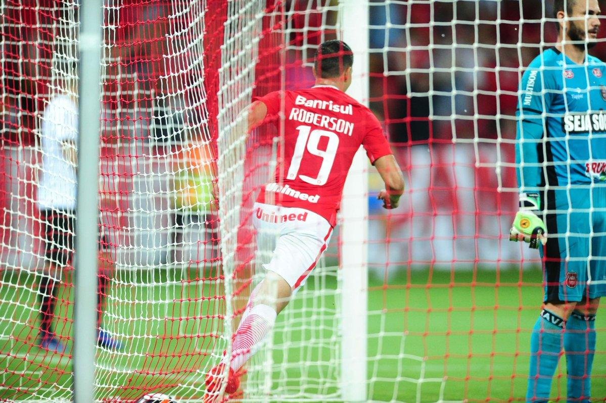 Roberson marca e Inter vence a primeira no Gauch&atilde;o 