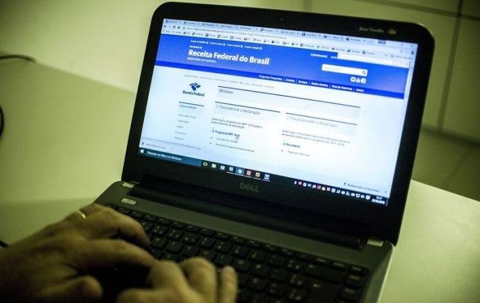 Imposto de renda poder&aacute; ser entregue a partir do dia 2