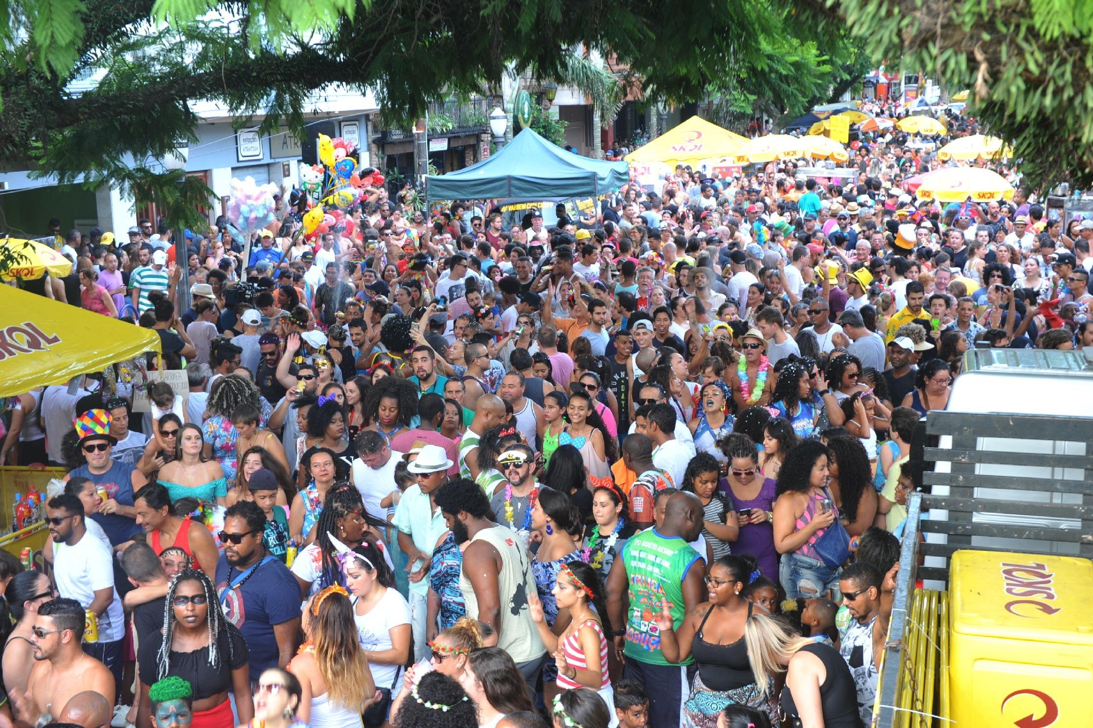 Cerca de 30 mil pessoas s&atilde;o esperadas para curtir noite adentro a festa popular