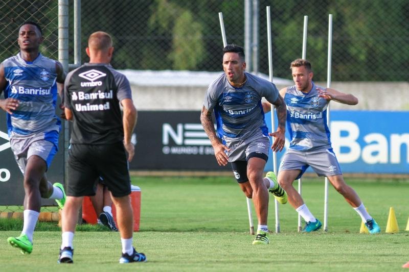 Principal refor&ccedil;o gremista ainda n&atilde;o tem condi&ccedil;&otilde;es legais de jogo