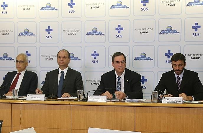 Medida foi anunciada em coletiva de imprensa na manh&atilde; desta sexta