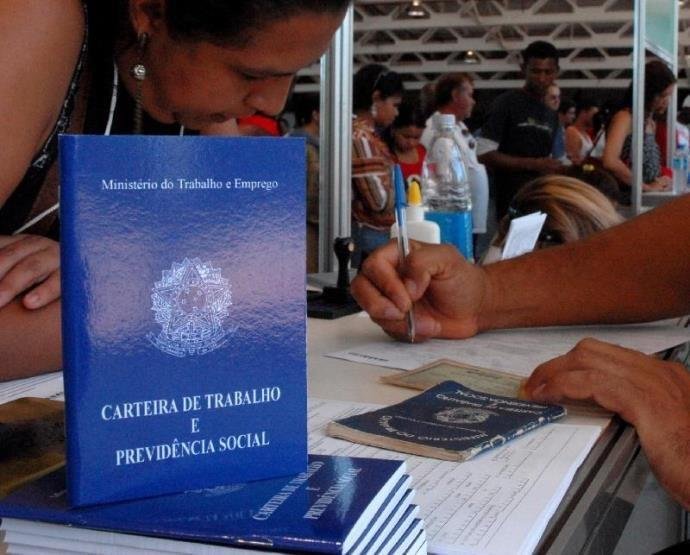 &Uacute;ltimo saldo positivo foi registrado em mar&ccedil;o de 2015, quando 19,2 mil vagas foram criadas