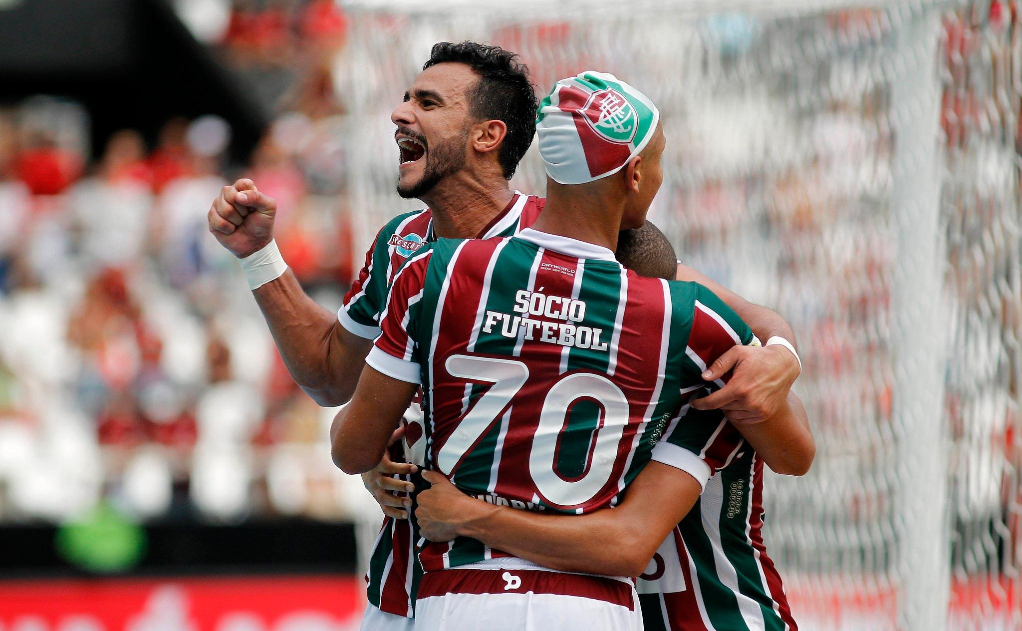 Ap&oacute;s empate de 3 a 3 o jogo foi resolvido nos p&ecirc;naltis
