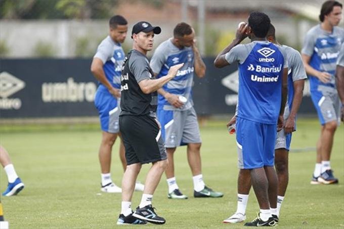 Profissional vai trabalhar com F&aacute;bio Mahseredjian nos pr&oacute;ximos dois confrontos das Eliminat&oacute;rias da Copa