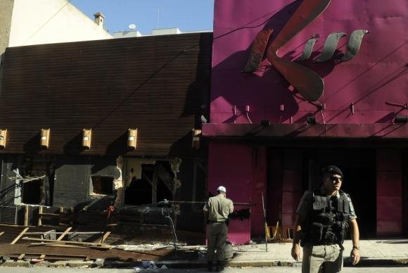 Texto tra&ccedil;a diretrizes gerais sobre medidas de combate a inc&ecirc;ndios e desastres em estabelecimentos