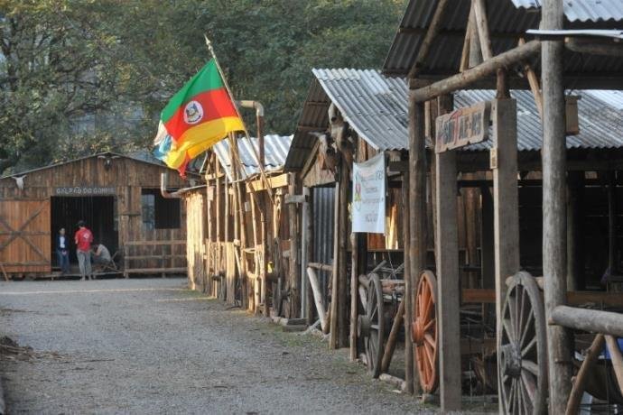 Presidente do MTG confirma a realiza&ccedil;&atilde;o do Acampamento Farroupilha em 2017