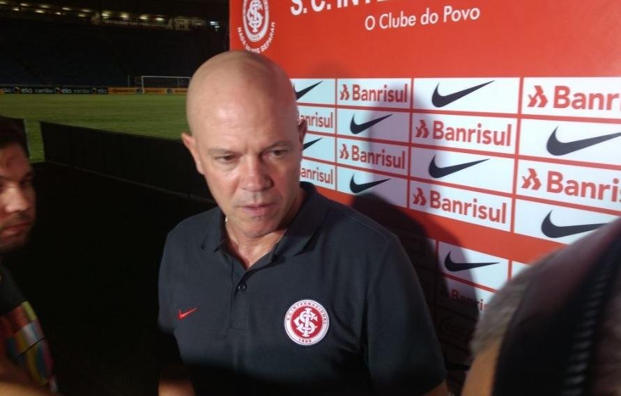 T&eacute;cnico v&ecirc; clima diferente do in&iacute;cio da temporada depois de goleada sobre Sampaio Corr&ecirc;a
