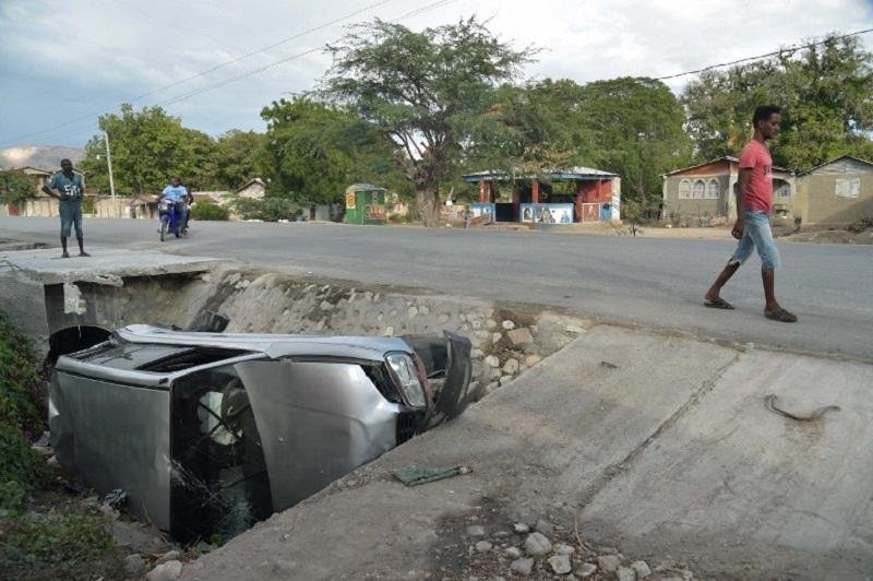 Motorista de &ocirc;nibus atropela e mata 38 pessoas no Haiti