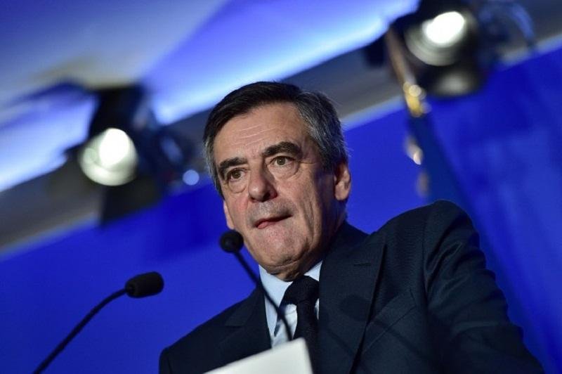 Candidato presidencial franc&ecirc;s Fillon denuncia ser perseguido