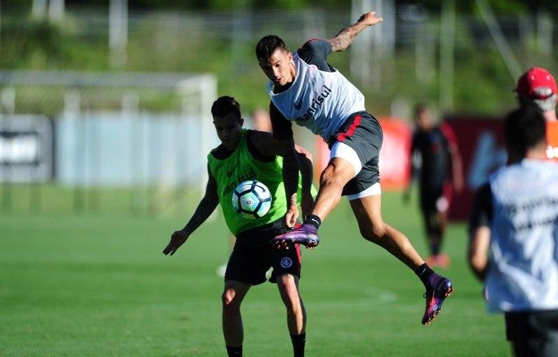 Inter tenta liberar Cuesta para estrear no Gauch&atilde;o
