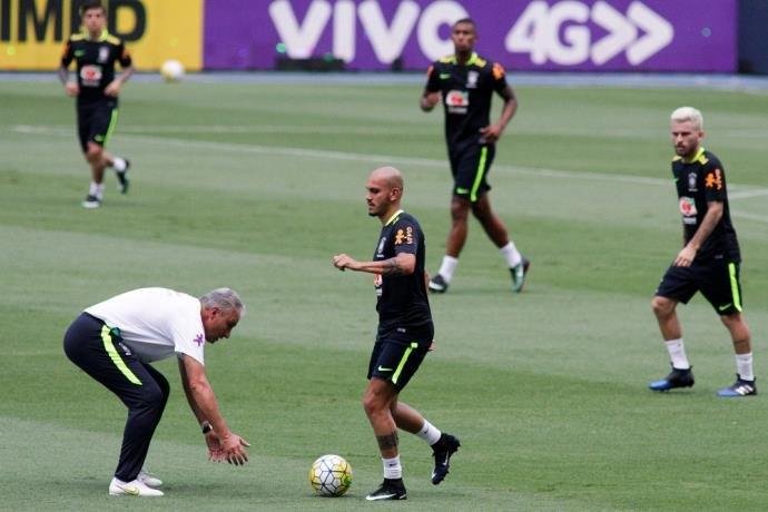 Sele&ccedil;&atilde;o Brasileira far&aacute; treino aberto no Morumbi antes de encarar Paraguai