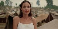 Angelina Jolie pede mais esforços contra violência sexual em guerras