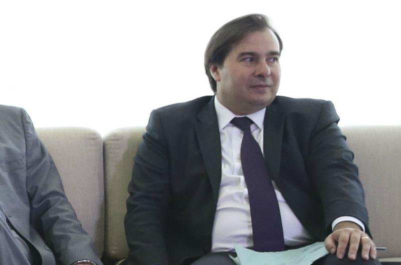 Envio de lista de Janot ao STF n&atilde;o prejudica funcionamento do Congresso, diz Maia