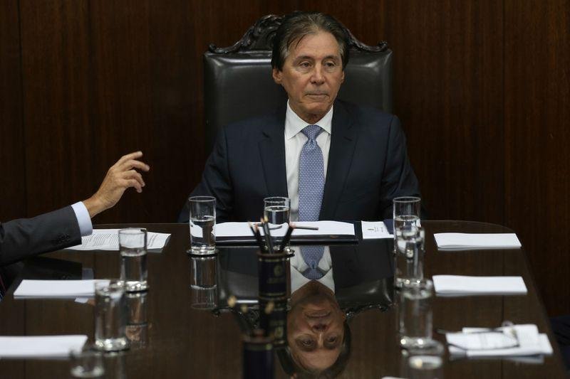 Pela lista fechada, o partido define uma ordem de prefer&ecirc;ncia de candidatos e o eleitor vota na legenda