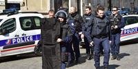 Explosão de carta-bomba deixa mulher ferida na sede do FMI na França