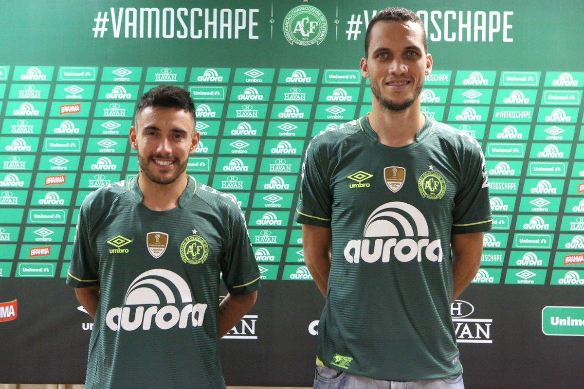 Chapecoense lan&ccedil;ou novos uniformes nesta quinta-feira
