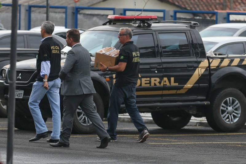 Cerca de 1,1 mil agentes cumprem 309 mandados