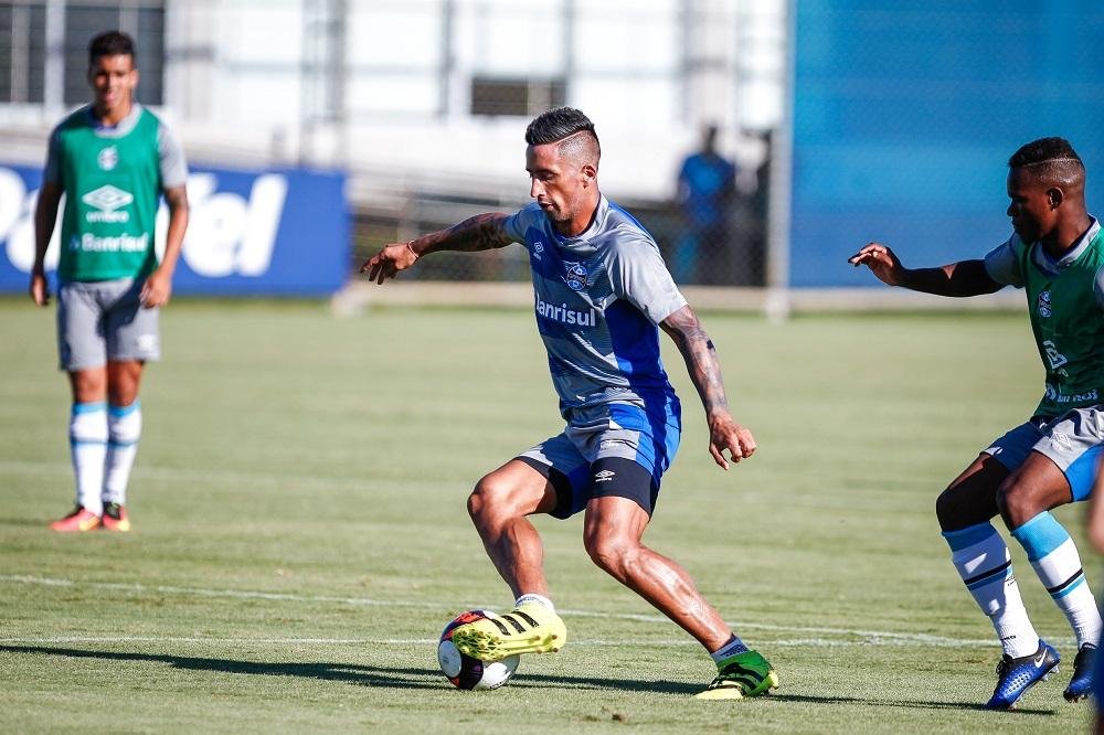 Atacante entrou no decorrer de tr&ecirc;s partidas, mas ainda n&atilde;o fez gols