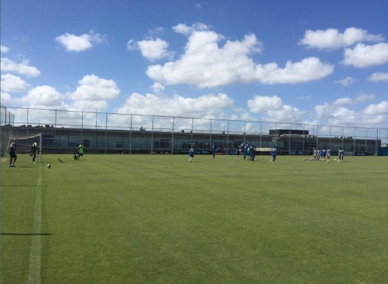 Em treino fechado, Renato prioriza trabalho de finaliza&ccedil;&otilde;es