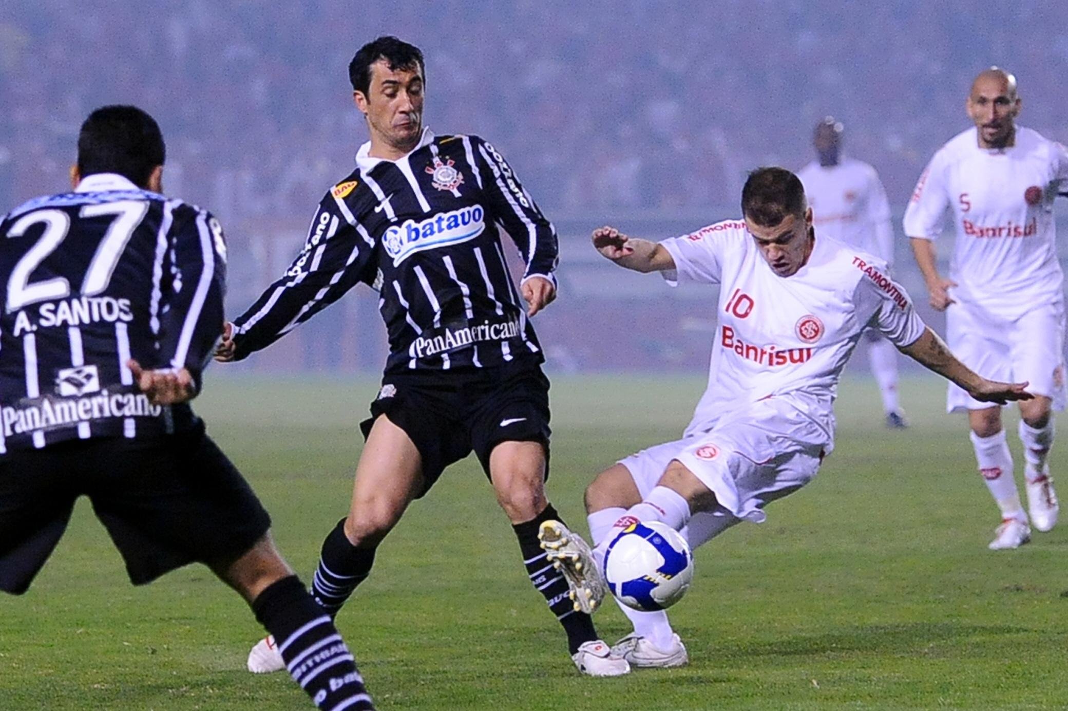 Corinthians conquistou t&iacute;tulo da Copa do Brasil sobre o Inter em 2009
