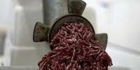 China suspende importação de carne brasileira