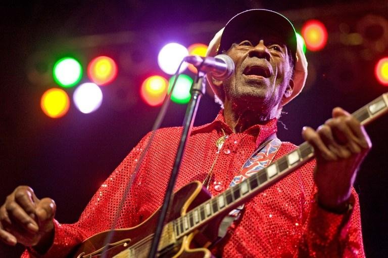 Lenda do rock, Chuck Berry morreu no s&aacute;bado, aos 90 anos