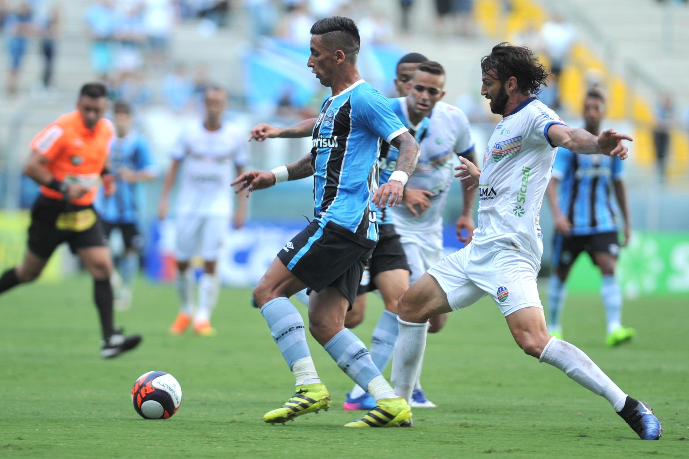 Barrios desfalcar&aacute; o Gr&ecirc;mio nos pr&oacute;ximos dois jogos