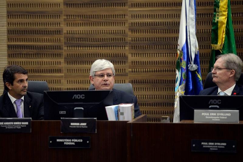 Sem especificar os autores, Janot classificou manifesta&ccedil;&atilde;o recente sobre o assunto de "disenteria verbal"