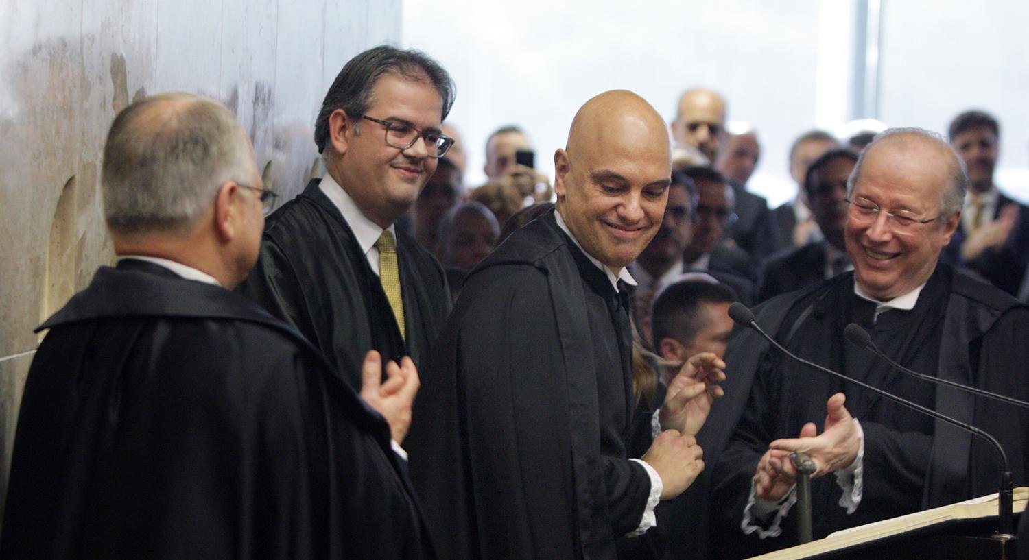 Ministro foi empossado nesta quarta-feira 