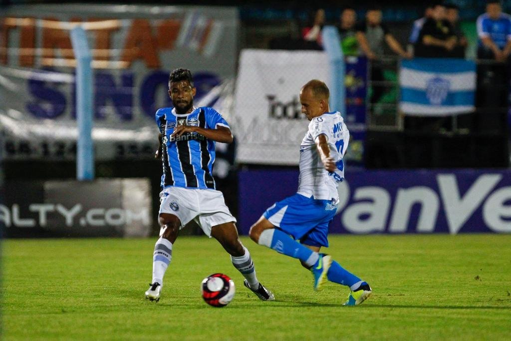 Tricolor teve atua&ccedil;&atilde;o ruim e precisou mais uma vez correr atr&aacute;s do preju&iacute;zo pelo 1 a 1