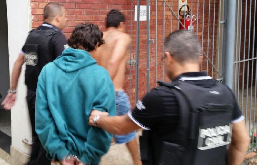 Opera&ccedil;&atilde;o da Pol&iacute;cia Civil combate homic&iacute;dios em Esteio 