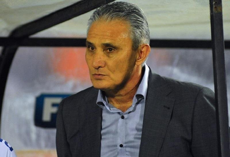Tite se diz surpreso com goleada do Brasil
