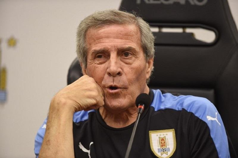 T&eacute;cnico do Uruguai v&ecirc; goleada aplicada pelo Brasil como choque de realidade