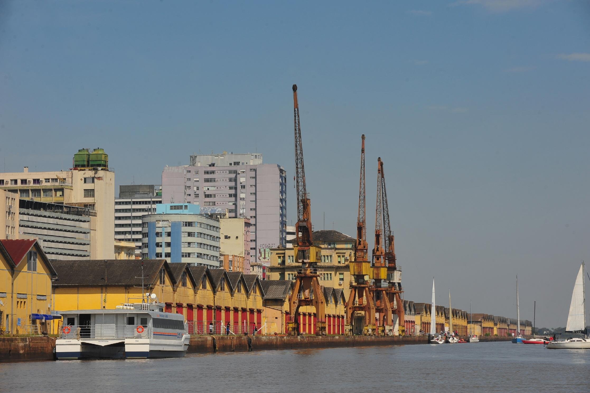 Em Porto Alegre, a m&iacute;nima deve ser de 19&ordm;C e a m&aacute;xima, de 29&ordm;C