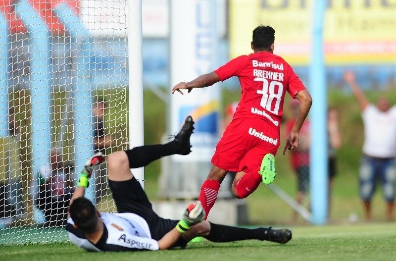 Colorado chegou a abrir vantagem, mas precisou segurar o 2 a 1 no fim