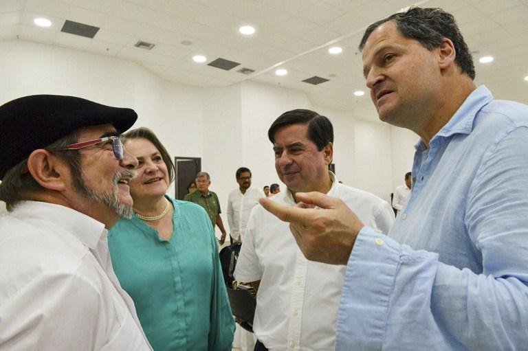 Presidente Santos se reuniu com os delegados do governo e o secretariado das Farc liderado por Rodrigo Londo&ntilde;o