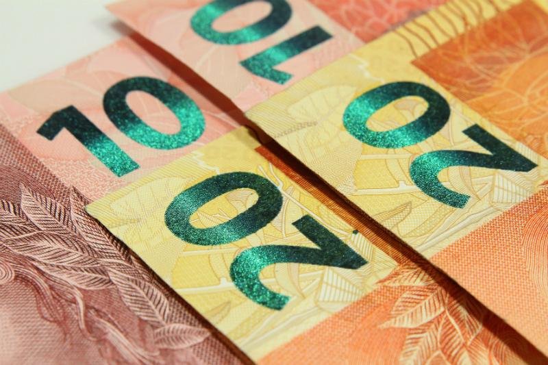 Taxa Selic encerrar&aacute; 2017 em 9% ao ano