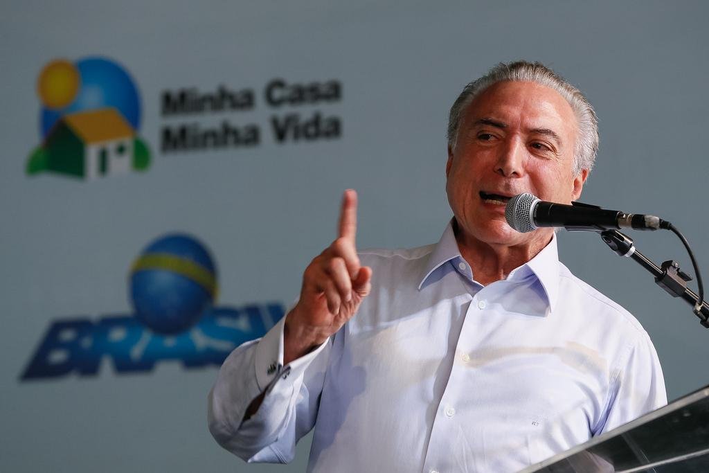 Na nova proposta, estados e munic&iacute;pios se submeter&atilde;o &agrave; regra federal, caso n&atilde;o fa&ccedil;am a pr&oacute;pria reforma