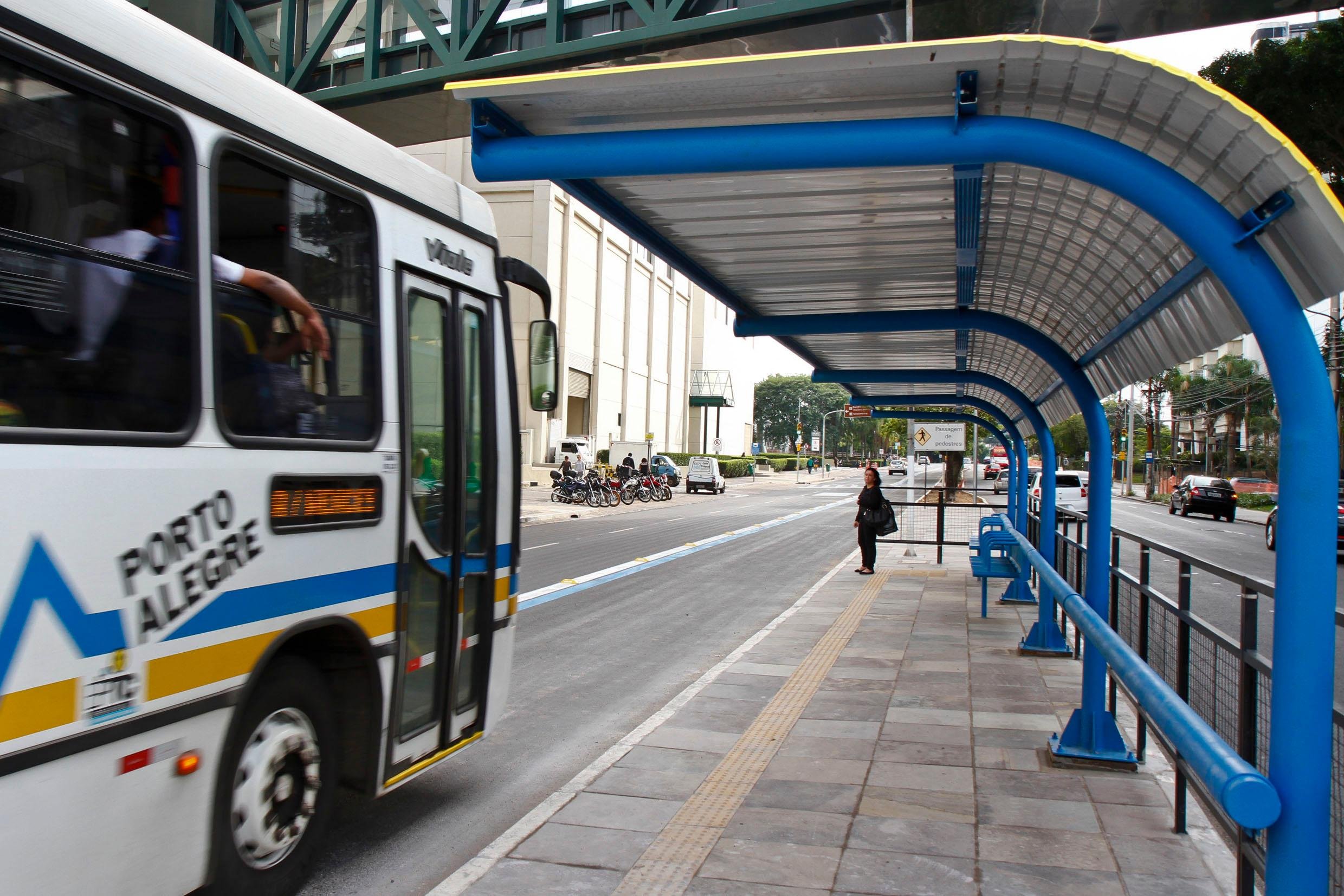 Comtu aprova relat&oacute;rio e passagem de R$ 4,05 depende de san&ccedil;&atilde;o do prefeito	