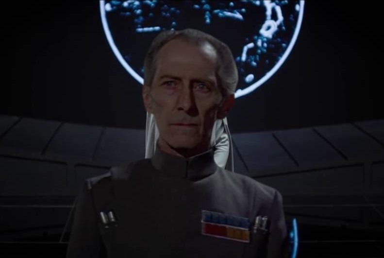 Wilhuff Tarkin foi vivido por Guy Henry no longa