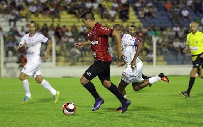 Xavante est&aacute; amea&ccedil;ado pela zona do rebaixamento